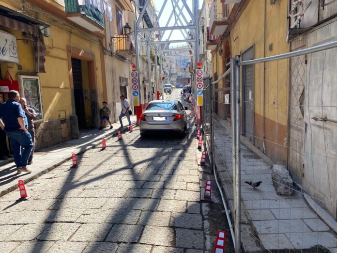 Torre del Greco, riapre dopo quasi due anni corso Umberto I