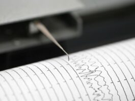 Scossa di terremoto ai Campi Flegrei: magnitudo 3.2 all’alba, dieci eventi sismici nella notte