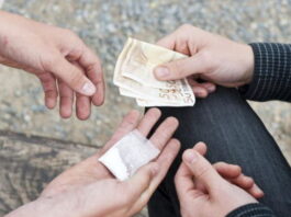 Cardito, 16enne sorpreso con droga: arrestato dalla Polizia