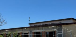 Piano di Sorrento: scuola dei Colli, via libera anche all’efficientamento energetico: altri 1,2 milioni per un edificio più green e moderno