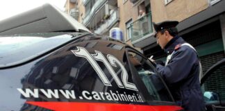 Napoli, estorsione a San Giovanni a Teduccio: due arresti e una denuncia. Cinque anni di incubo per la vittima