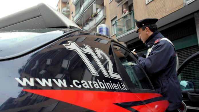 Napoli, estorsione a San Giovanni a Teduccio: due arresti e una denuncia. Cinque anni di incubo per la vittima