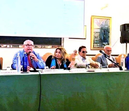 Una partecipazione sentita di tanti artisti e giornalisti alla presentazione di “Chianu chianu”