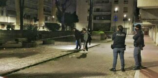 Napoli, sparatoria a Ponticelli: ferito 44enne, è in codice rosso