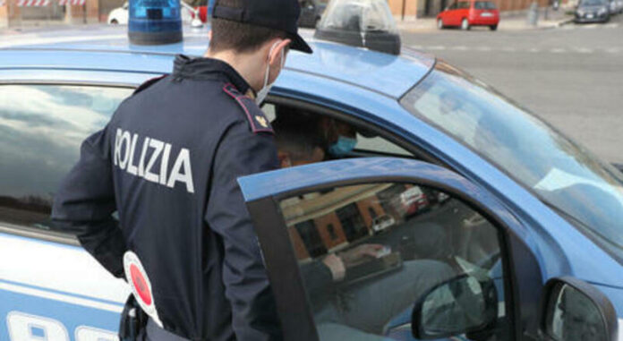 Napoli, Porta Capuana: sorpreso fuori casa, evade dai domiciliari. Arrestato dalla Polizia un 44enne napoletano