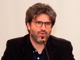 Aversa, arrestato per estorsione il giornalista Mario De Michele: aveva già finto attentati contro sé stesso