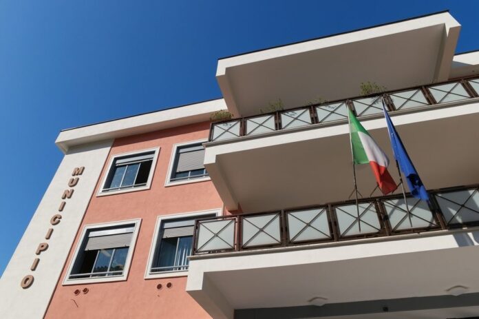 Nocera Superiore, clamoroso ribaltone: Matteo Bove entra in Consiglio comunale al posto di Marcella De Angelis