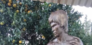 L'immortalità di Bruce Lee tra arte e memoria: un viaggio attraverso le statue che celebrano il mito