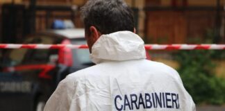 Napoli, omicidio in Via Poerio: fermato 29enne marocchino, è accusato di aver ucciso un connazionale con un coccio di bottiglia