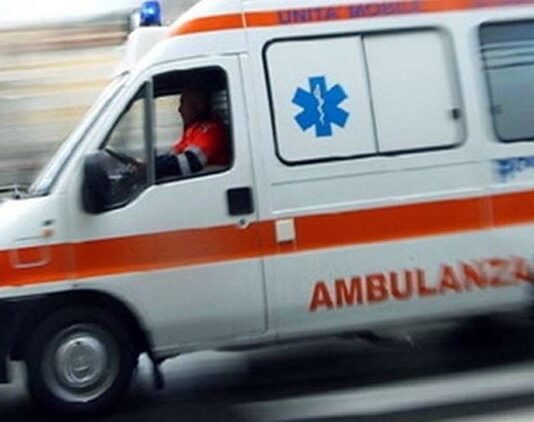Arzano, accoltella un 19enne per gelosia: 28enne arrestato dai Carabinieri