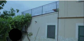 Torre del Greco, abbattuto immobile abusivo nel Parco Nazionale del Vesuvio