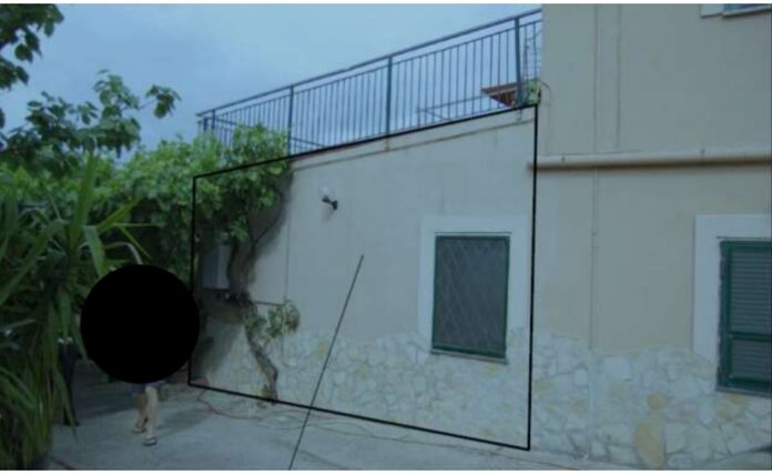 Torre del Greco, abbattuto immobile abusivo nel Parco Nazionale del Vesuvio