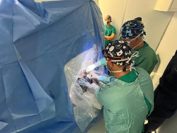 Neurochirurgia di precisione al Santobono: rimosso raro tumore cerebrale vascolare con laser in risonanza magnetica. Paziente di 8 anni dimesso dopo 24 ore