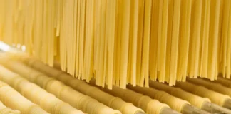 Gragnano accelera sullo sviluppo: firmata la Convenzione per l’area industriale “ARDI 01 – Polo dei Pastifici”