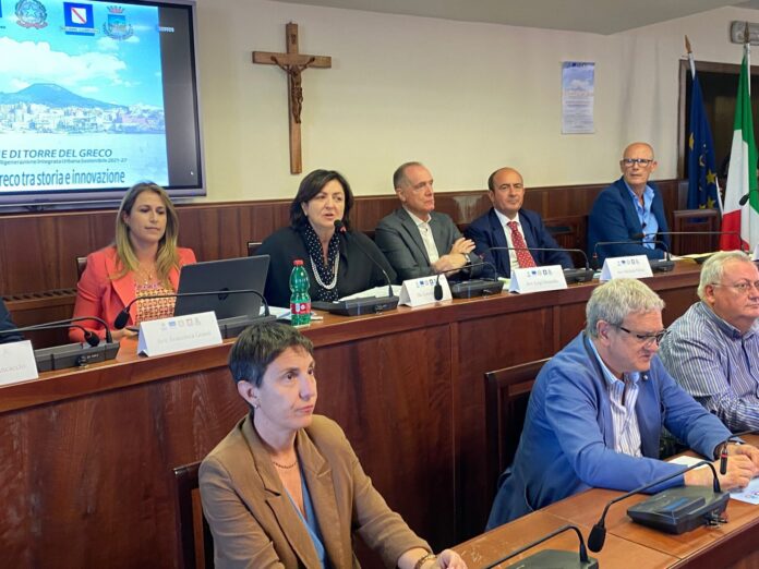 Torre del Greco guarda al futuro con il programma Prius: il sindaco Mennella presenta i progetti alla città