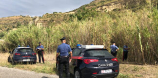 Giugliano in Campania, rapina finisce in tragedia: 17enne fermato, morto il complice durante la fuga