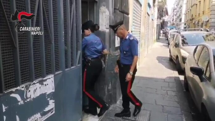 Napoli, B&B abusivi: la rete parallela che viaggia sui social. I controlli dei Carabinieri