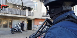 Napoli, controlli dei Carabinieri tra Soccavo e Rione Traiano: un arresto, otto denunce e sequestri di droga