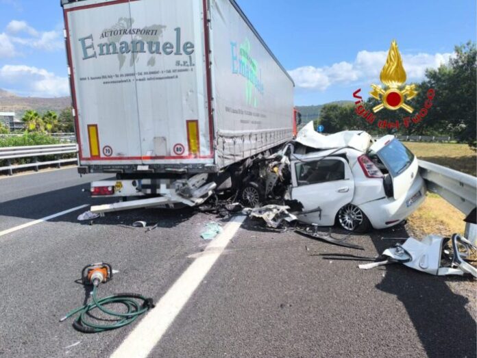 Nocera Inferiore/Pagani, morto il 38enne ferito nell’incidente sull’A30: la famiglia dona gli organi Nocera Inferiore/Pagani, morto il 38enne ferito nell’incidente sull’A30: la famiglia dona gli organi