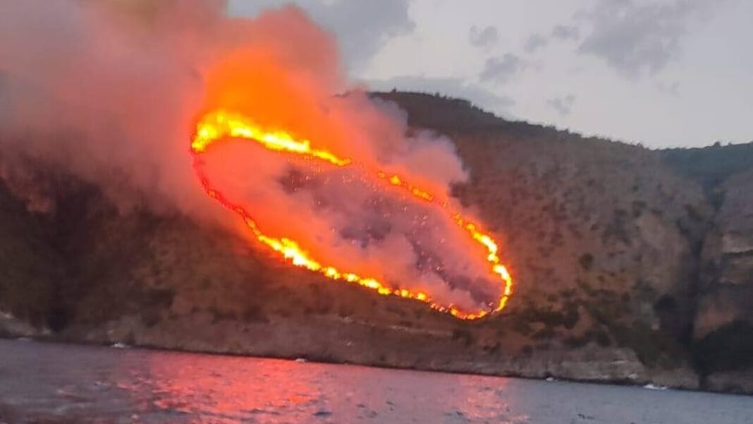 Incendio Massa Lubrense - foto Comune Massa Lubrense