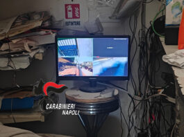 Giugliano in Campania, smantellata piazza di spaccio a gestione familiare: arrestata 41enne