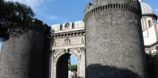 Napoli, Porta Capuana: blitz dei Carabinieri nei locali