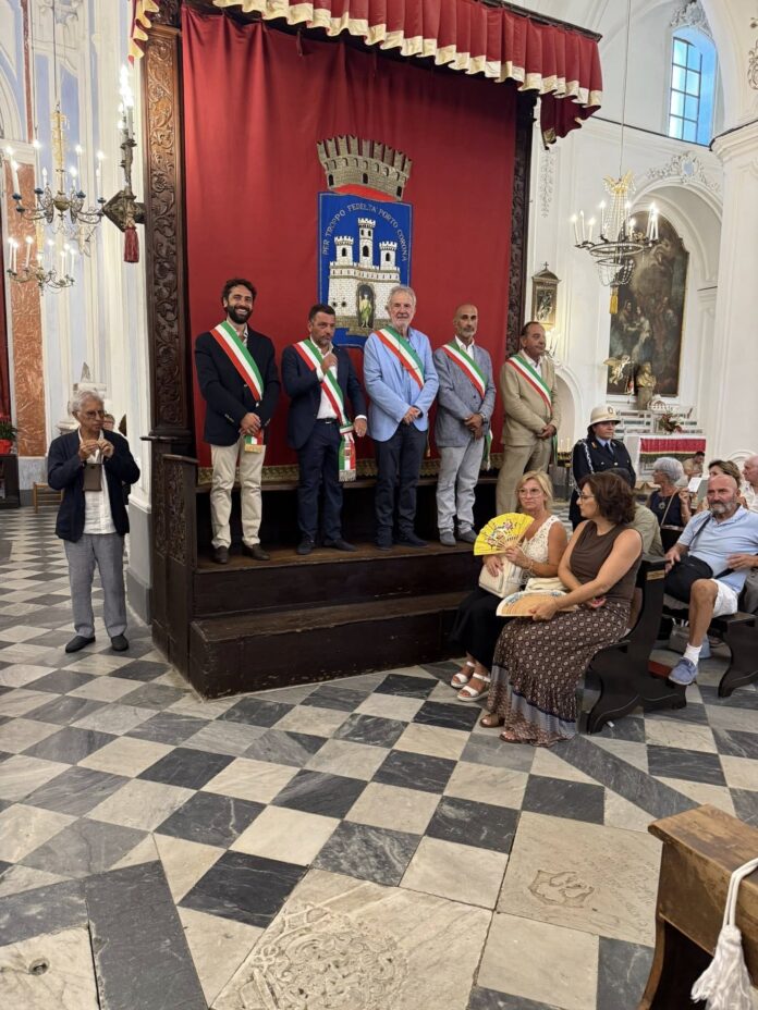 Un gemellaggio tra la comunità pimontese e i territori siciliani delle isole Eolie Un gemellaggio tra la comunità pimontese e i territori siciliani delle isole Eolie