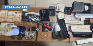 Colli Aminei: furto in appartamento, polizia blocca tre ladri georgiani