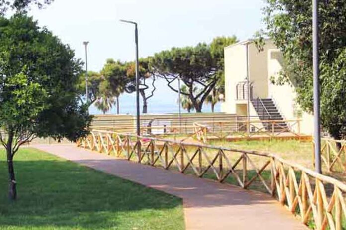 Torre Annunziata, Villa Parnaso aperta fino all’una nei week end estivi