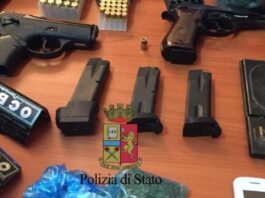 Napoli, arrestato 50enne di Arzano: rapinava supermercati armato di pistola scenica