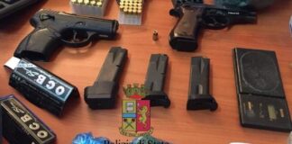 Napoli, arrestato 50enne di Arzano: rapinava supermercati armato di pistola scenica