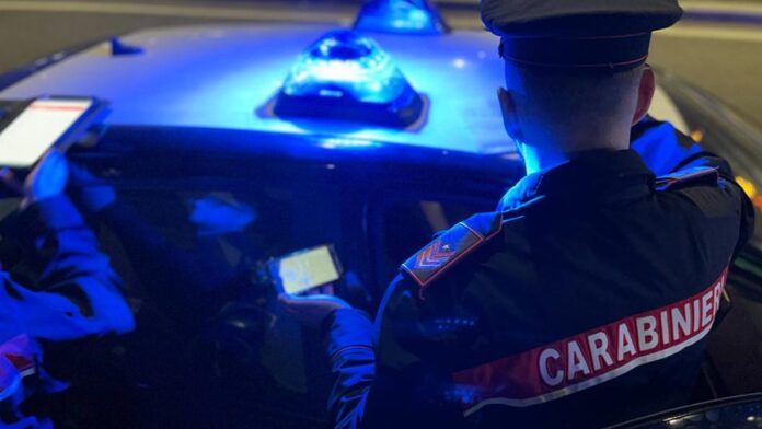Giugliano, anni di violenze in famiglia: arrestato 61enne dopo l’ennesima aggressione a moglie e figlia
