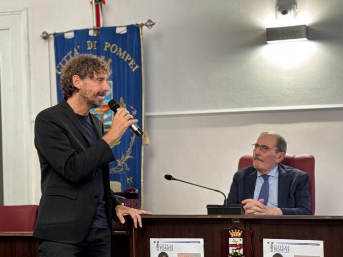 “Si ami chi può”: Filippo Roma incontra gli studenti del Liceo Pascal di Pompei