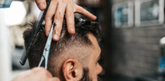 Casoria, un Taglio allo Spaccio: Barbiere-Pusher Arrestato