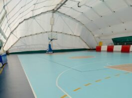 Torre del Greco, riaperta la tensostruttura La Salle dopo il guasto: Mennella attacca l’opposizione