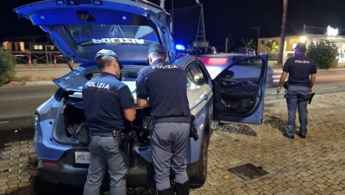 Napoli, movida sul lungomare Caracciolo, maxi controlli interforze: 476 persone identificate e raffica di sanzioni