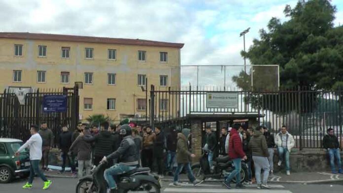 Castellammare, trasferimento dell’Alberghiero Viviani rinviato al 15 novembre: la scuola incassa la prima vittoria