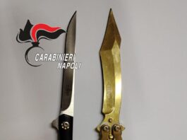 Mariglianella, lite tra 14enni durante la festa patronale: uno armato di coltelli, bloccato dai carabinieri