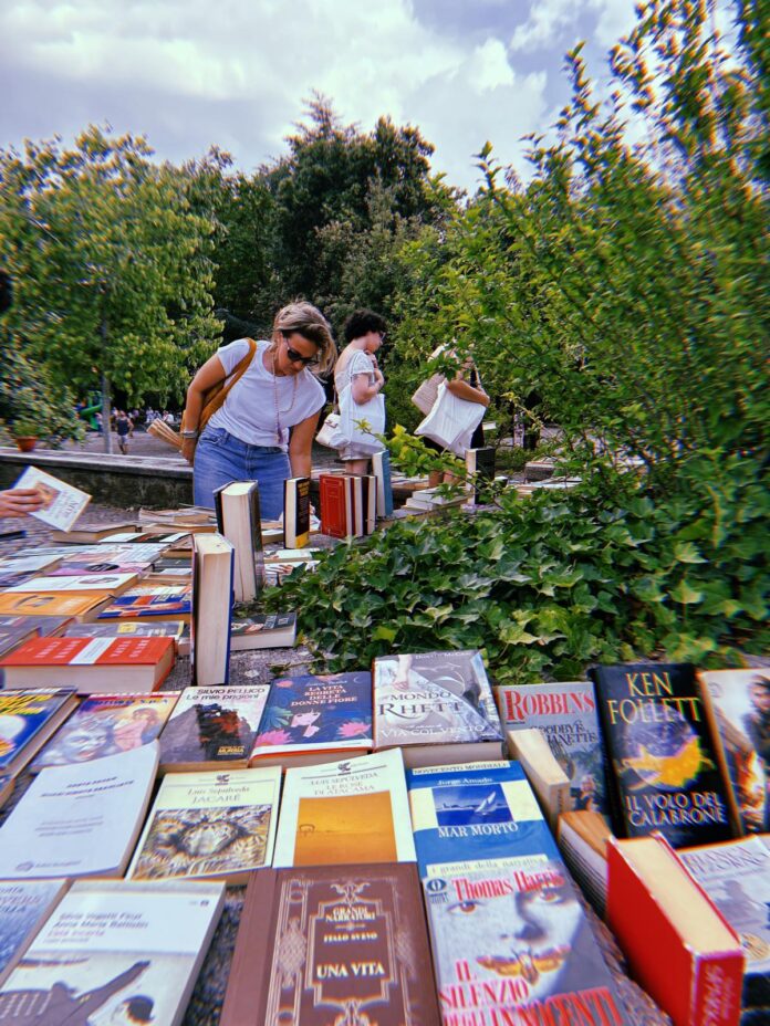 San Giorgio a Cremano, Villa Falanga saluta l’estate: musica, libri e buon cibo per una serata speciale