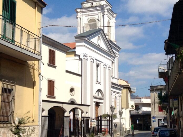 Striano, al via il restauro della facciata e del campanile della chiesa madre Striano, al via il restauro della facciata e del campanile della chiesa madre