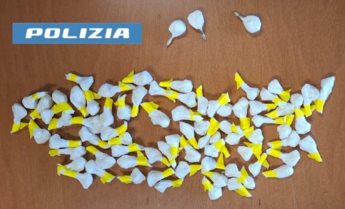 Scampia, droga nascosta in una cantinola: arrestato 38enne Scampia, droga nascosta in una cantinola: arrestato 38enne