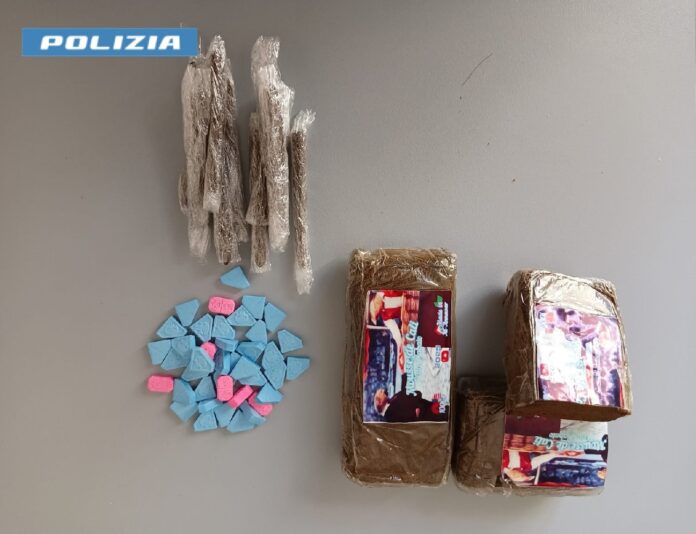 Napoli, Maddalena: 27enne arrestato per droga. Sequestrati hashish ed ecstasy