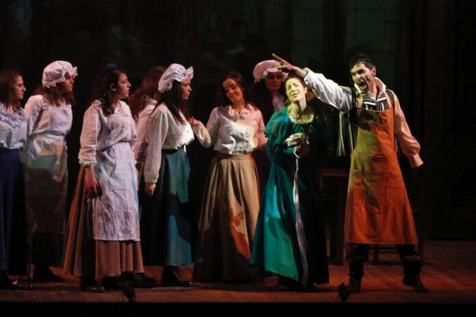 “I Miserabili. Tante storie, la tua storia”, la Compagnia Il Segno torna in scena al Teatro delle Rose di Piano di Sorrento