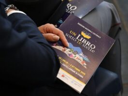 Castellammare di Stabia, torna “Un libro sotto le stelle”: il terzo ciclo di presentazioni prende il largo