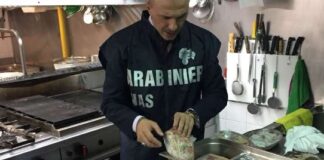Licola, intossicazione alimentare in un ristorante: dieci clienti in ospedale, locale sequestrato