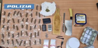 Napoli, Materdei: droga nascosta in casa. 27enne arrestato dalla Polizia