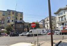 Napoli, 29enne algerino ferito in un tentativo di rapina a piazza Nolana