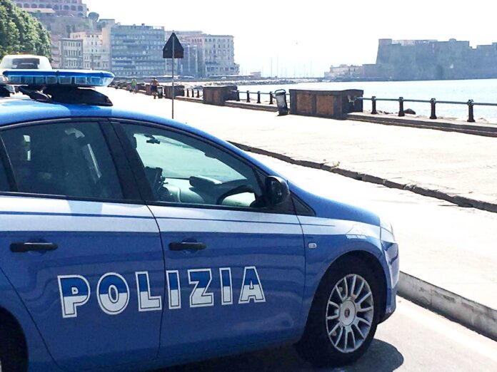 Napoli, eseguita ordinanza cautelare nei confronti di sette indagati per reati aggravati dal metodo mafioso