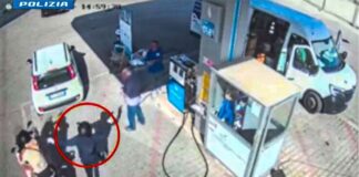 Sant’Anastasia, Somma Vesuviana e Pomigliano: cinque rapine in due ore con maschere da film. Arrestati due uomini