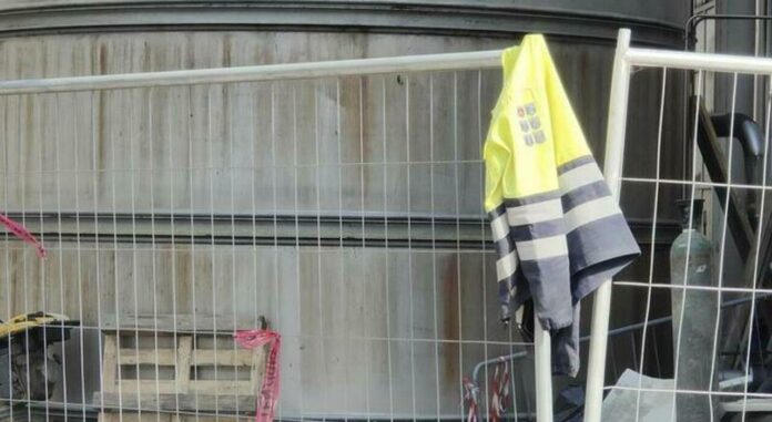 Monte di Procida: riprende i lavori in un cantiere sequestrato e aggredisce i Carabinieri, arrestato 57enne